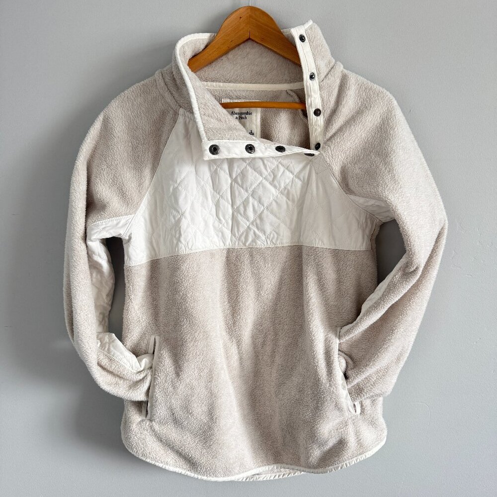 Abercrombie and Fitch Quilted Asymmetrical Cream Fleece Pullover Sweater Small